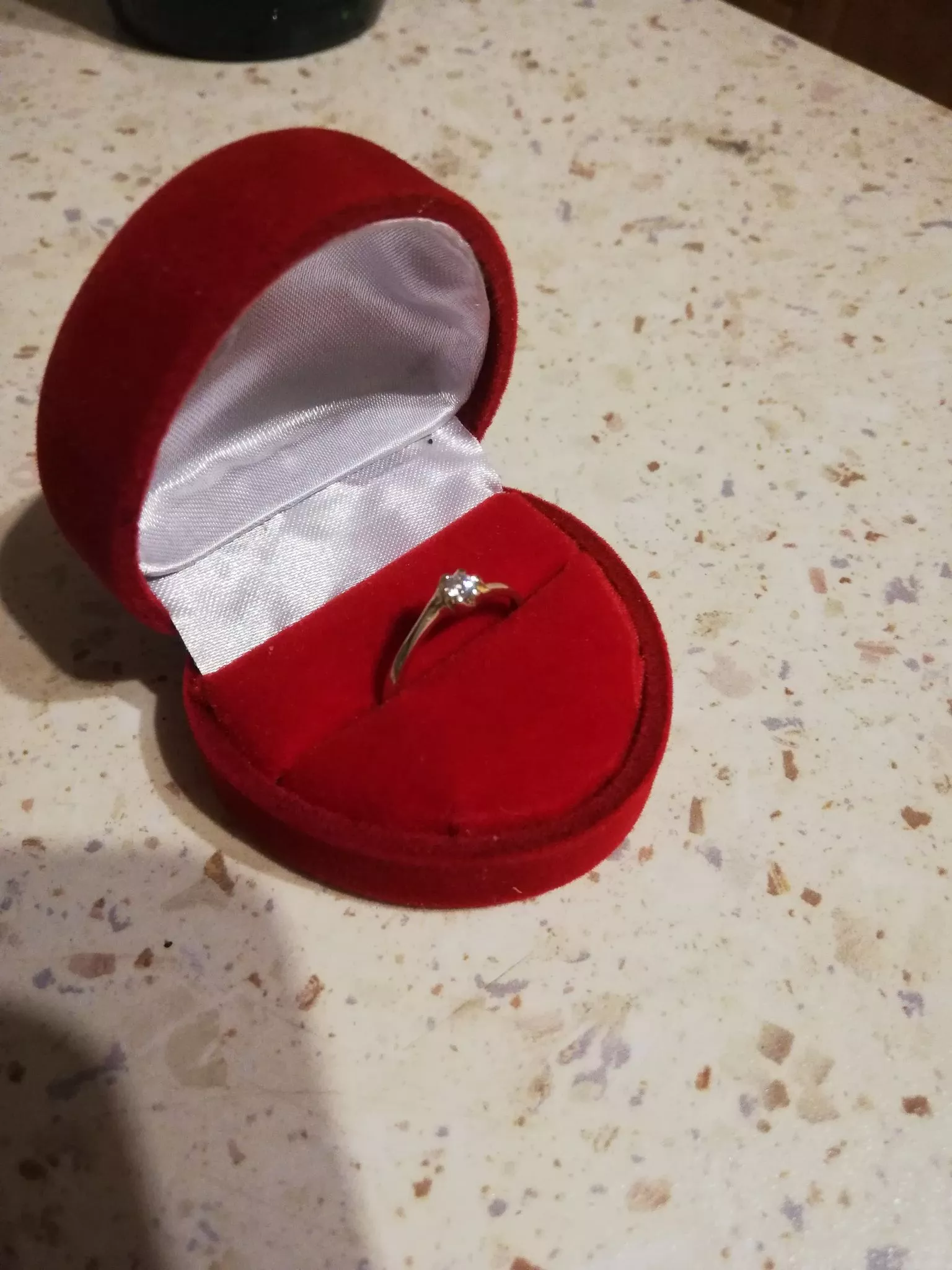 Wyjątkowe zaręczyny wokalistki disco polo! Gwiazda nie spodziewała się takiej niespodzianki! 